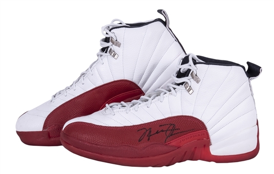 1996-97 Michael Jordan Game Issued & Signed Pair of Nike Air Jordan Sneakers-Both Signed (MEARS & JSA)